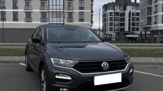 Volkswagen T-Roc , 2019, пробег 160000 км Volkswagen T-Roc , 2019, пробег 160000 км