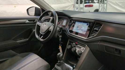 Volkswagen T-Roc , 2019, пробег 170000 км Volkswagen T-Roc , 2019, пробег 170000 км