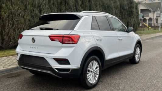 Volkswagen T-Roc , 2020, пробег 128000 км Volkswagen T-Roc , 2020, пробег 128000 км