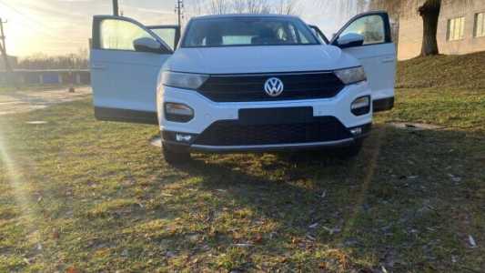 Volkswagen T-Roc , 2020, пробег 205000 км Volkswagen T-Roc , 2020, пробег 205000 км