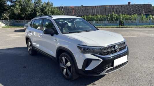 Volkswagen Taos , 2024, пробег 17000 км Volkswagen Taos , 2024, пробег 17000 км