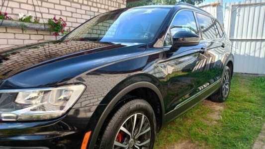 Volkswagen Tiguan Allspace II, 2018, пробег 100000 км Volkswagen Tiguan Allspace II, 2018, пробег 100000 км