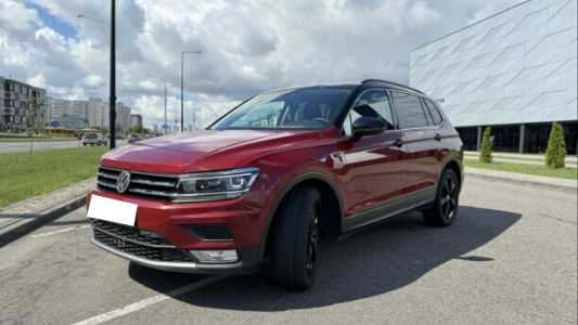 Volkswagen Tiguan Allspace II, 2019, пробег 170524 км Volkswagen Tiguan Allspace II, 2019, пробег 170524 км