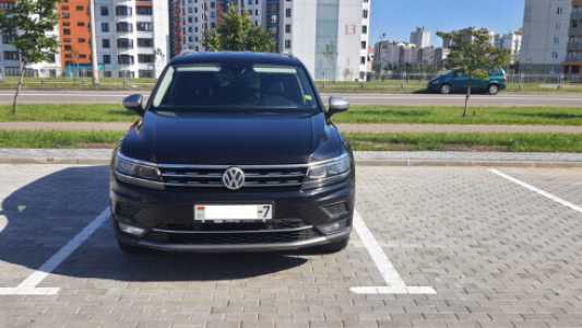 Volkswagen Tiguan Allspace II, 2019, пробег 186500 км Volkswagen Tiguan Allspace II, 2019, пробег 186500 км