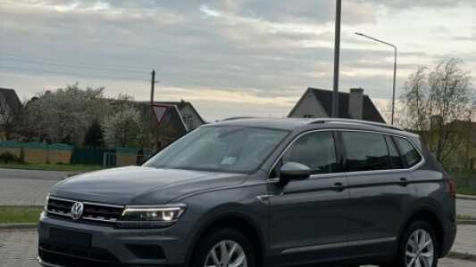 Volkswagen Tiguan Allspace II, 2019, пробег 189000 км Volkswagen Tiguan Allspace II, 2019, пробег 189000 км