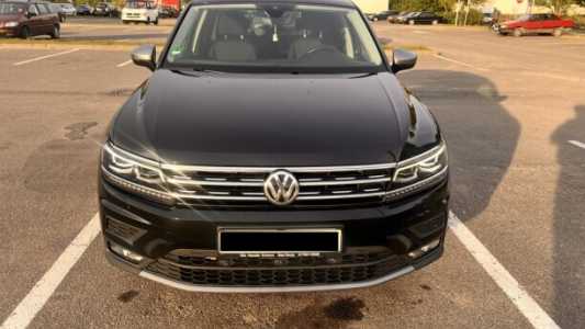 Volkswagen Tiguan Allspace II, 2019, пробег 233000 км Volkswagen Tiguan Allspace II, 2019, пробег 233000 км