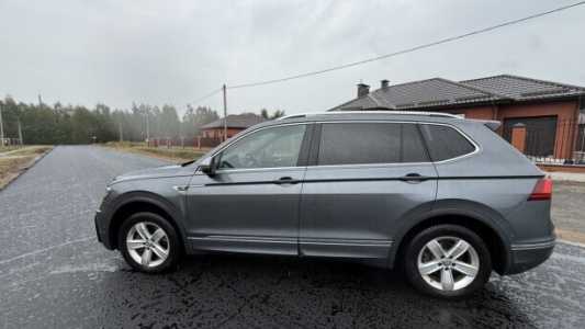 Volkswagen Tiguan Allspace II, 2019, пробег 255000 км