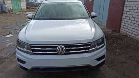 Volkswagen Tiguan Allspace II, 2019, пробег 45000 км Volkswagen Tiguan Allspace II, 2019, пробег 45000 км