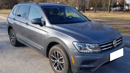 Volkswagen Tiguan Allspace II, 2019, пробег 90500 км Volkswagen Tiguan Allspace II, 2019, пробег 90500 км