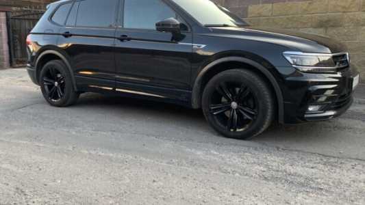 Volkswagen Tiguan Allspace II, 2020, пробег 117000 км