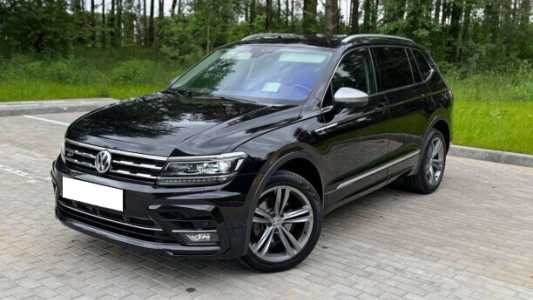 Volkswagen Tiguan Allspace II, 2020, пробег 159800 км Volkswagen Tiguan Allspace II, 2020, пробег 159800 км