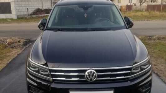 Volkswagen Tiguan Allspace II, 2020, пробег 196000 км Volkswagen Tiguan Allspace II, 2020, пробег 196000 км