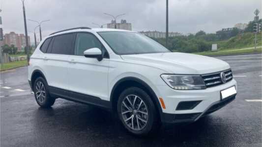 Volkswagen Tiguan Allspace II, 2021, пробег 87000 км Volkswagen Tiguan Allspace II, 2021, пробег 87000 км