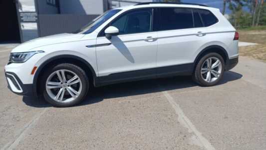 Volkswagen Tiguan Allspace II Рестайлинг, 2021, пробег 52000 км