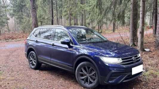 Volkswagen Tiguan Allspace II Рестайлинг, 2021, пробег 74000 км Volkswagen Tiguan Allspace II Рестайлинг, 2021, пробег 74000 км