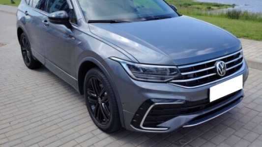Volkswagen Tiguan Allspace II Рестайлинг, 2022, пробег 20000 км Volkswagen Tiguan Allspace II Рестайлинг, 2022, пробег 20000 км