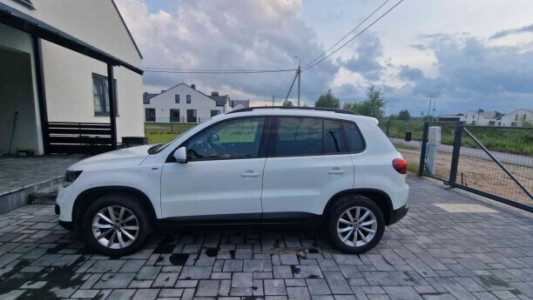 Volkswagen Tiguan I Рестайлинг, 2015, пробег 179000 км Volkswagen Tiguan I Рестайлинг, 2015, пробег 179000 км