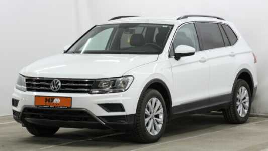 Volkswagen Tiguan II, 2018, пробег 101700 км Volkswagen Tiguan II, 2018, пробег 101700 км