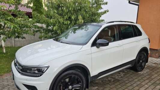 Volkswagen Tiguan II, 2019, пробег 195000 км Volkswagen Tiguan II, 2019, пробег 195000 км