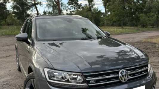 Volkswagen Tiguan II, 2019, пробег 199000 км