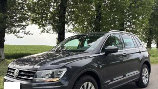 Volkswagen Tiguan II, 2019, пробег 251000 км Volkswagen Tiguan II, 2019, пробег 251000 км
