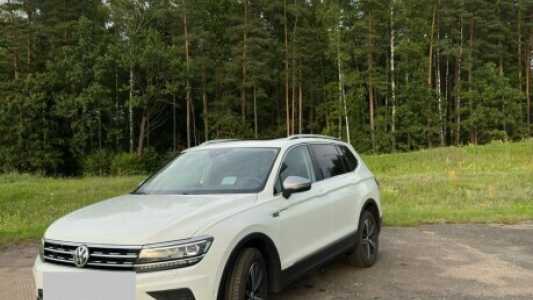 Volkswagen Tiguan II, 2019, пробег 277000 км Volkswagen Tiguan II, 2019, пробег 277000 км