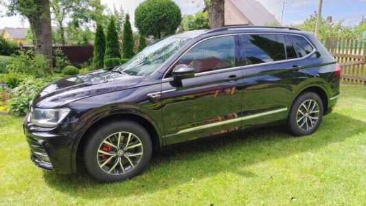 Volkswagen Tiguan II, 2019, пробег 45000 км