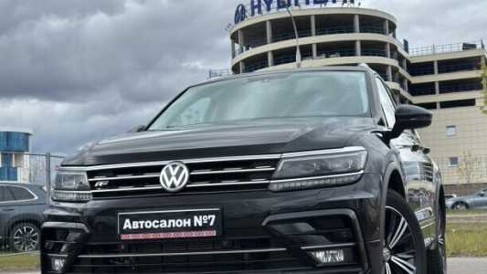 Volkswagen Tiguan II, 2019, пробег 50000 км Volkswagen Tiguan II, 2019, пробег 50000 км