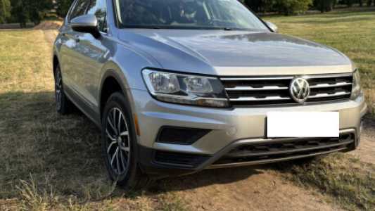 Volkswagen Tiguan II, 2019, пробег 98325 км Volkswagen Tiguan II, 2019, пробег 98325 км