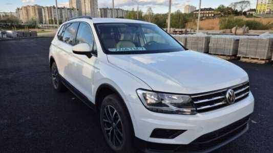 Volkswagen Tiguan II, 2020, пробег 111115 км Volkswagen Tiguan II, 2020, пробег 111115 км
