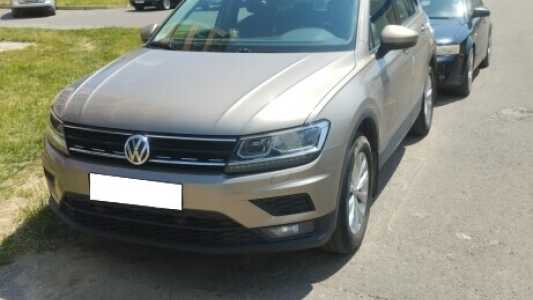 Volkswagen Tiguan II, 2020, пробег 158000 км Volkswagen Tiguan II, 2020, пробег 158000 км