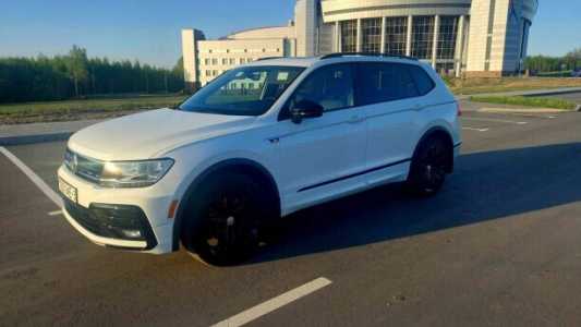 Volkswagen Tiguan II, 2020, пробег 57000 км