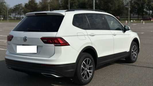 Volkswagen Tiguan II, 2020, пробег 62764 км