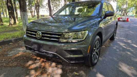 Volkswagen Tiguan II, 2020, пробег 74000 км Volkswagen Tiguan II, 2020, пробег 74000 км