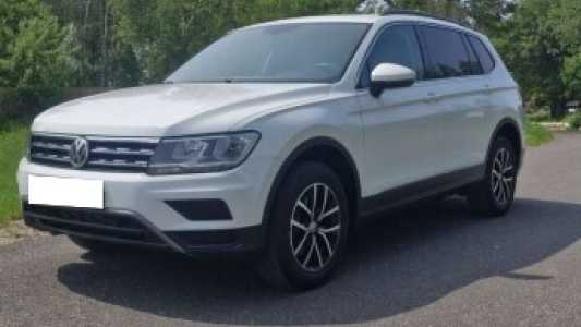 Volkswagen Tiguan II, 2021, пробег 70000 км Volkswagen Tiguan II, 2021, пробег 70000 км