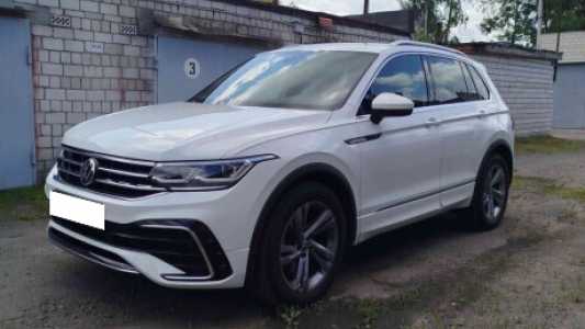 Volkswagen Tiguan II Рестайлинг, 2020, пробег 46000 км Volkswagen Tiguan II Рестайлинг, 2020, пробег 46000 км
