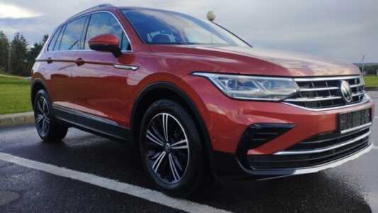 Volkswagen Tiguan II Рестайлинг, 2021, пробег 115000 км Volkswagen Tiguan II Рестайлинг, 2021, пробег 115000 км