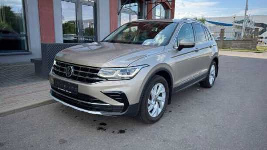 Volkswagen Tiguan II Рестайлинг, 2021, пробег 53117 км
