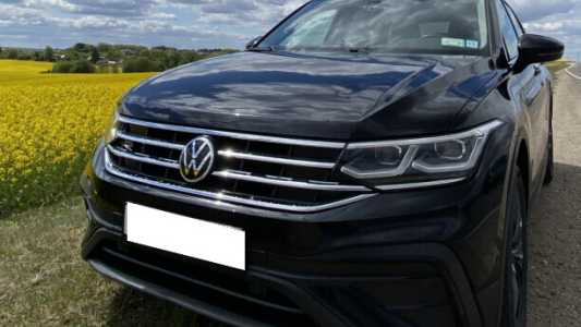 Volkswagen Tiguan II Рестайлинг, 2021, пробег 67900 км Volkswagen Tiguan II Рестайлинг, 2021, пробег 67900 км