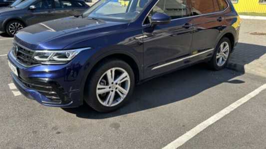 Volkswagen Tiguan II Рестайлинг, 2021, пробег 70000 км Volkswagen Tiguan II Рестайлинг, 2021, пробег 70000 км