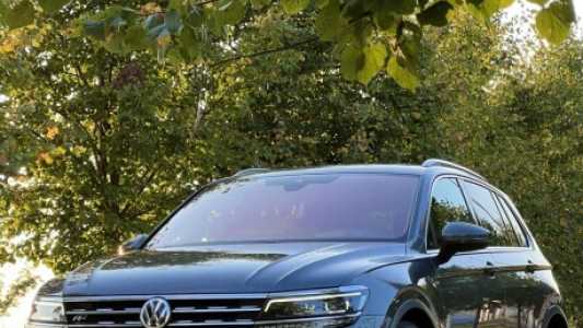 Volkswagen Tiguan II Рестайлинг, 2022, пробег 190000 км Volkswagen Tiguan II Рестайлинг, 2022, пробег 190000 км