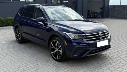 Volkswagen Tiguan II Рестайлинг, 2022, пробег 20000 км
