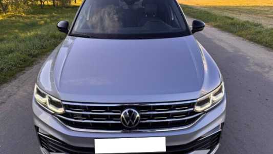 Volkswagen Tiguan II Рестайлинг, 2022, пробег 55000 км Volkswagen Tiguan II Рестайлинг, 2022, пробег 55000 км