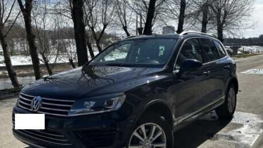 Volkswagen Touareg II Рестайлинг, 2016, пробег 247183 км Volkswagen Touareg II Рестайлинг, 2016, пробег 247183 км
