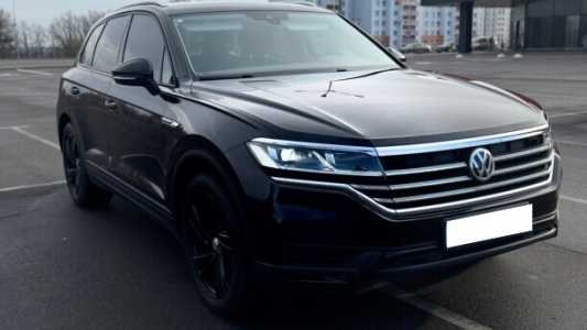 Volkswagen Touareg III, 2018, пробег 91000 км Volkswagen Touareg III, 2018, пробег 91000 км