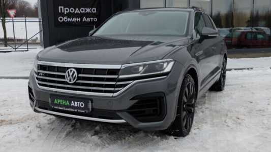 Volkswagen Touareg III, 2019, пробег 170000 км Volkswagen Touareg III, 2019, пробег 170000 км