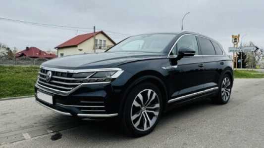 Volkswagen Touareg III, 2019, пробег 189754 км Volkswagen Touareg III, 2019, пробег 189754 км