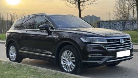 Volkswagen Touareg III, 2019, пробег 45500 км Volkswagen Touareg III, 2019, пробег 45500 км