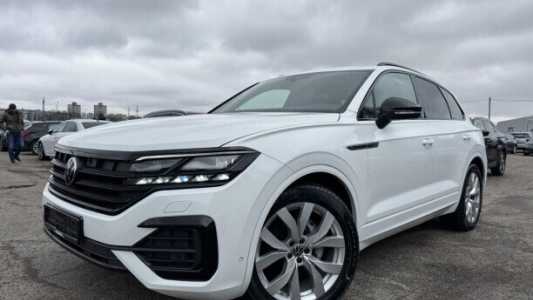 Volkswagen Touareg III, 2020, пробег 89600 км Volkswagen Touareg III, 2020, пробег 89600 км
