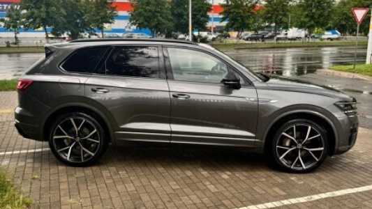 Volkswagen Touareg III, 2021, пробег 66000 км